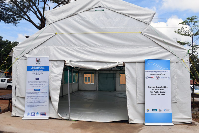IntraHealth's tweet photo. When the Mbale Regional Referral Hospital in #Uganda saw an increase in #Covid19 cases, they reached out to our @USAID RHITES-E project for help. This week, we donated an @epi_tent for isolation of critically ill clients. #InPartnershipWeCan #HandInHandWithUganda @usmissionuganda https://t.co/bLZkJs2Ibc