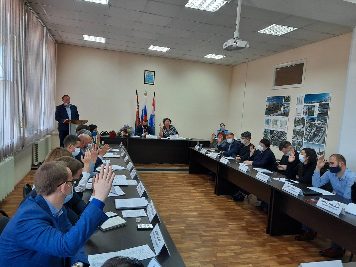 На 2-м заседании Совета депутатов по итогам конкурса Главой Самарского внутригородского района был избран Роман Александрович Радюков! Также на Совете приняли решение о внесении изменений в Устав района.