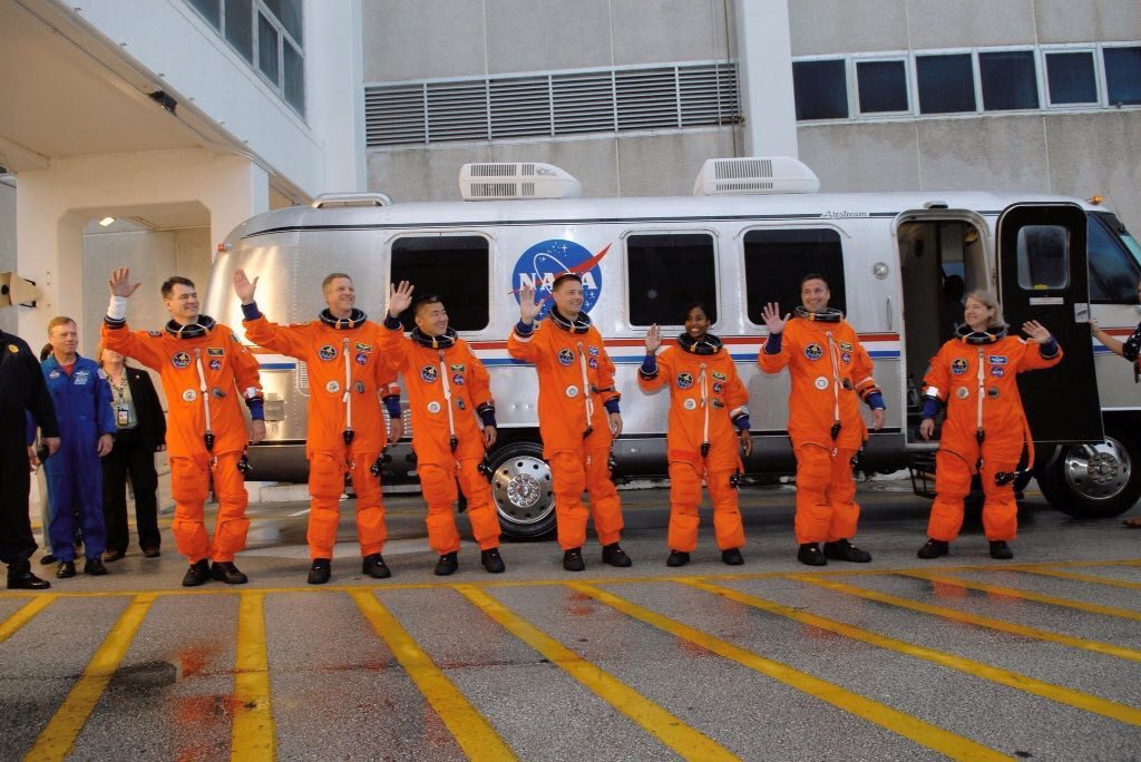 Astro_Wheels's tweet photo. #OTD in 2007 - the launch of an epic mission in space!💫

Swiftly fly the years...and often in my dreams, I drift back to breathtaking moments with this team!

#STS120 #GoDiscovery!🚀

Visit this amazing flying machine at @airandspace!

@NASA_Astronauts
@NASA_Johnson
@NASAhistory https://t.co/EiIzUH4chH