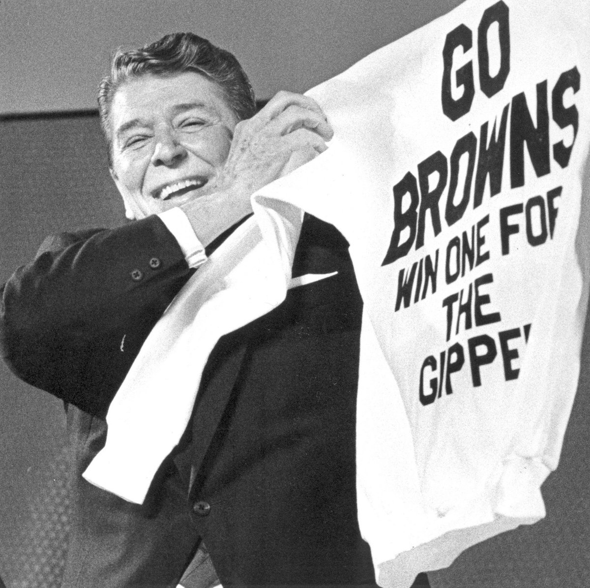 Mark Ross tweet media