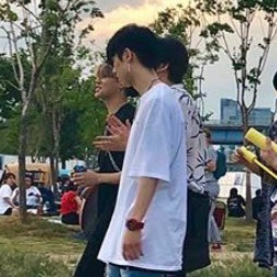Gotmefocus_98's tweet photo. With his eternal friends 😭

180818 #CIX #씨아이엑스 #비엑스 #BX #이병곤 https://t.co/SkqpJiEWNw