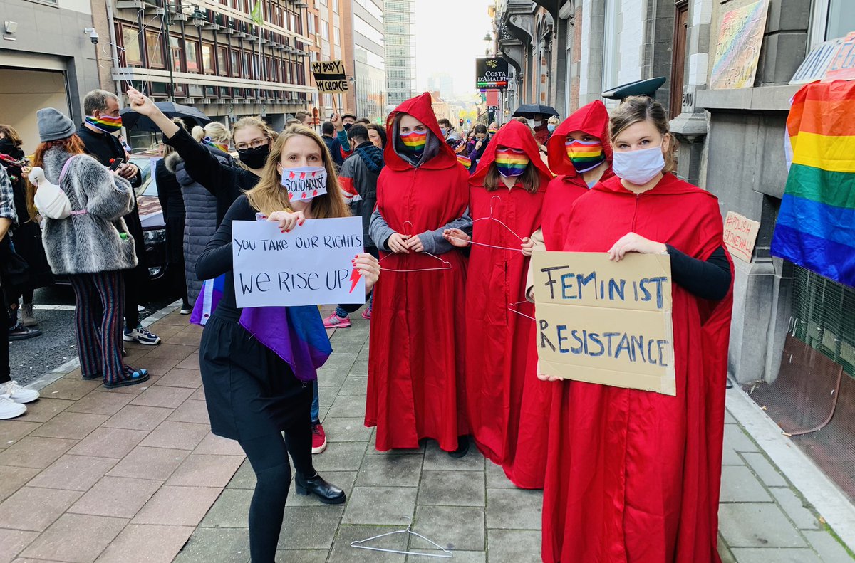 Yesterday was a dark day for self-determination and fundamental rights in Poland and Europe.

Today, we rise up. 🖤⚡️🖤⚡️

And we will not stop until we have what we deserve: Full equality and freedom.

Solidarity to Poland.

#OstraJazda #WyrokNaKobiety