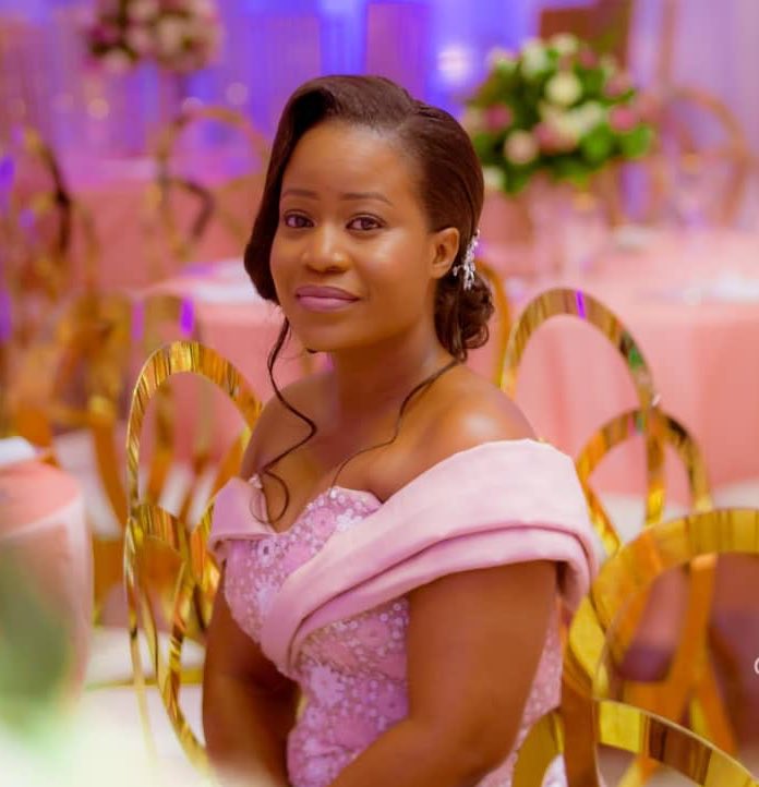 Asante dear kwa kuja na kuchagua rozebraziliansalon ulipendeza sana. Hongera kwa hatua kubwa. Mungu akulindie familia yako my dear Kila wakati.