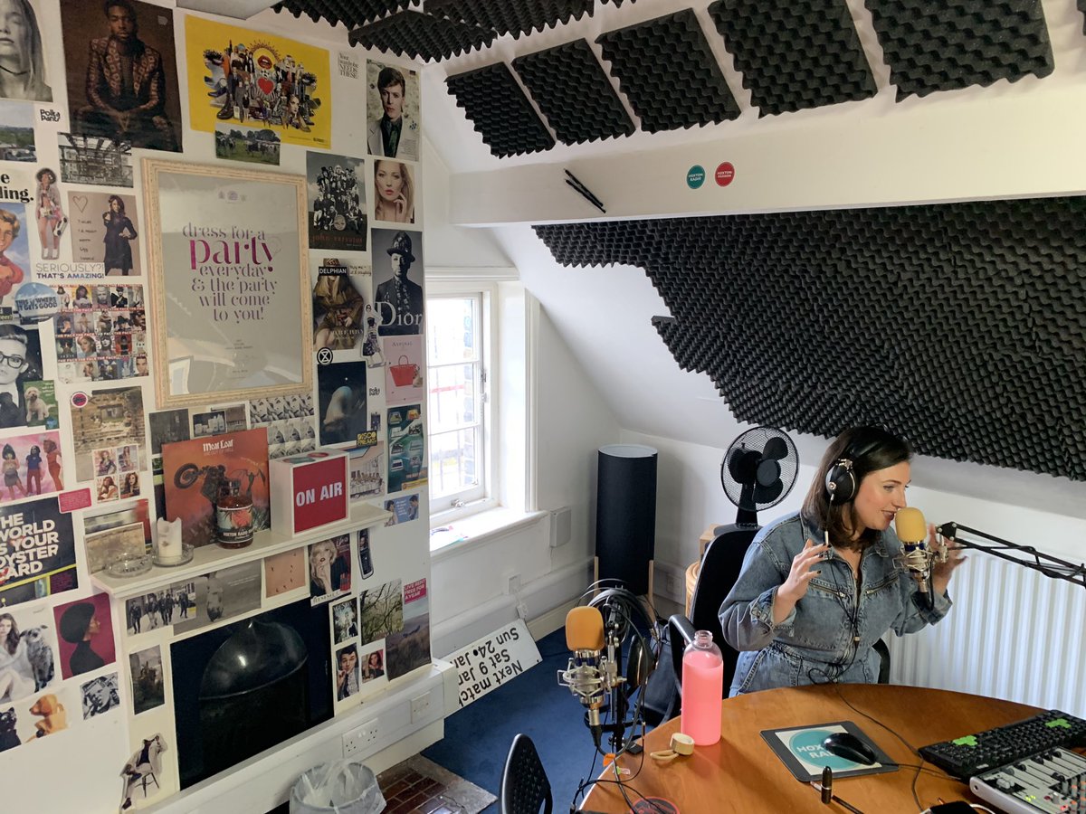 Had a lovely time <a href="/hoxtonradio/">Hoxton Radio</a> this afternoon playing a stripped back <a href="/Harlequiinmusic/">Harlequiin</a> track and a bit of <a href="/Drake/">Drizzy</a> -... thanks <a href="/Samanthajc3/">Samantha Clinch</a>