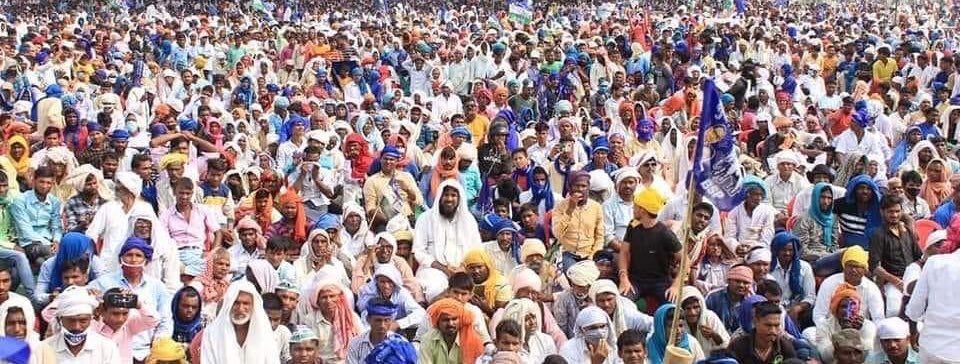BSPUPofficial's tweet photo. उत्तर प्रदेश ��प चुनाओ..
देवरिया में बसपा के राष्ट्रीय महासचिव सतीश चंद्र मिश्रा जी की विशाल रैली। https://t.co/xd3nRI4ehr