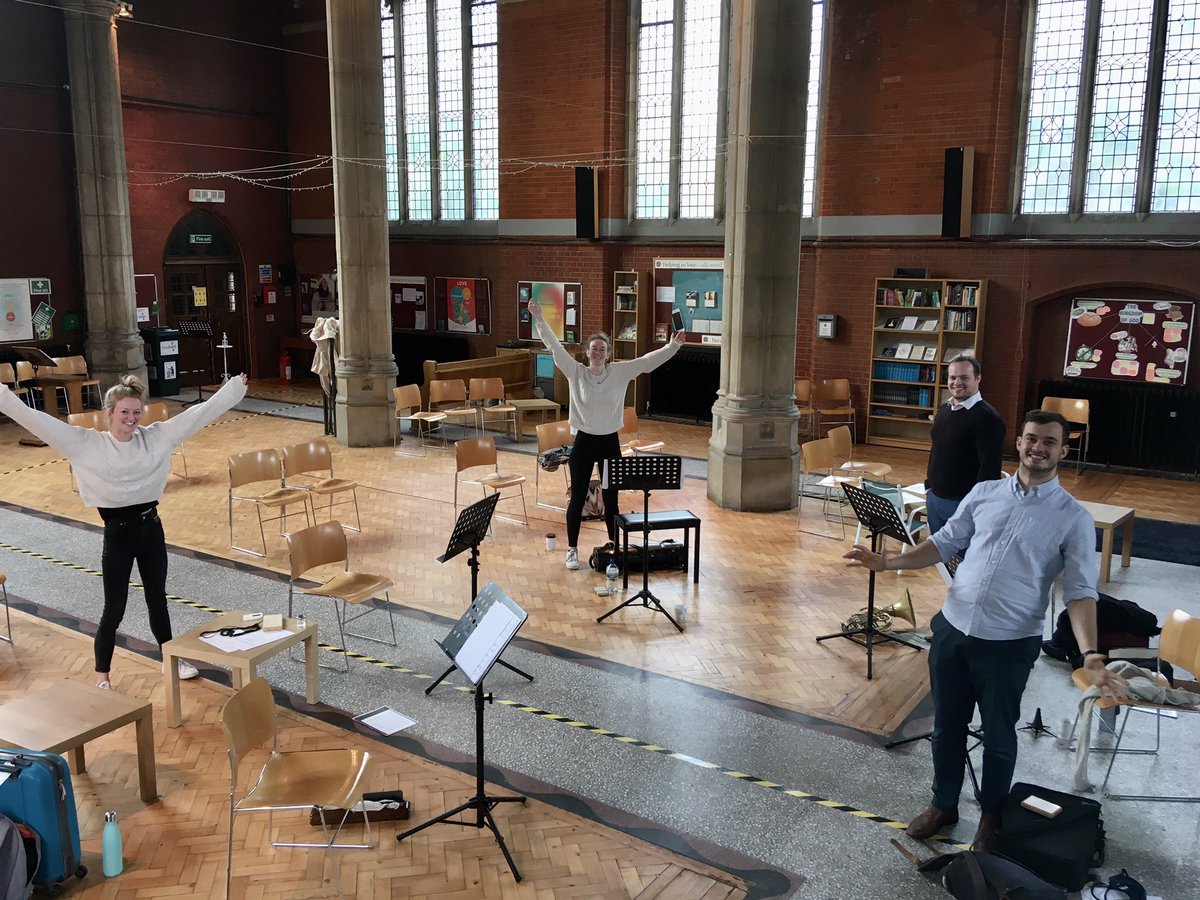 We’re back!! Catch us on Sunday 7-8 here youtu.be/uCLWJxJYzwc live from St Pancras Clocktower 🕰 🎶 enjoying rehearsing here in Wood Green in this huuuuge space 🥳