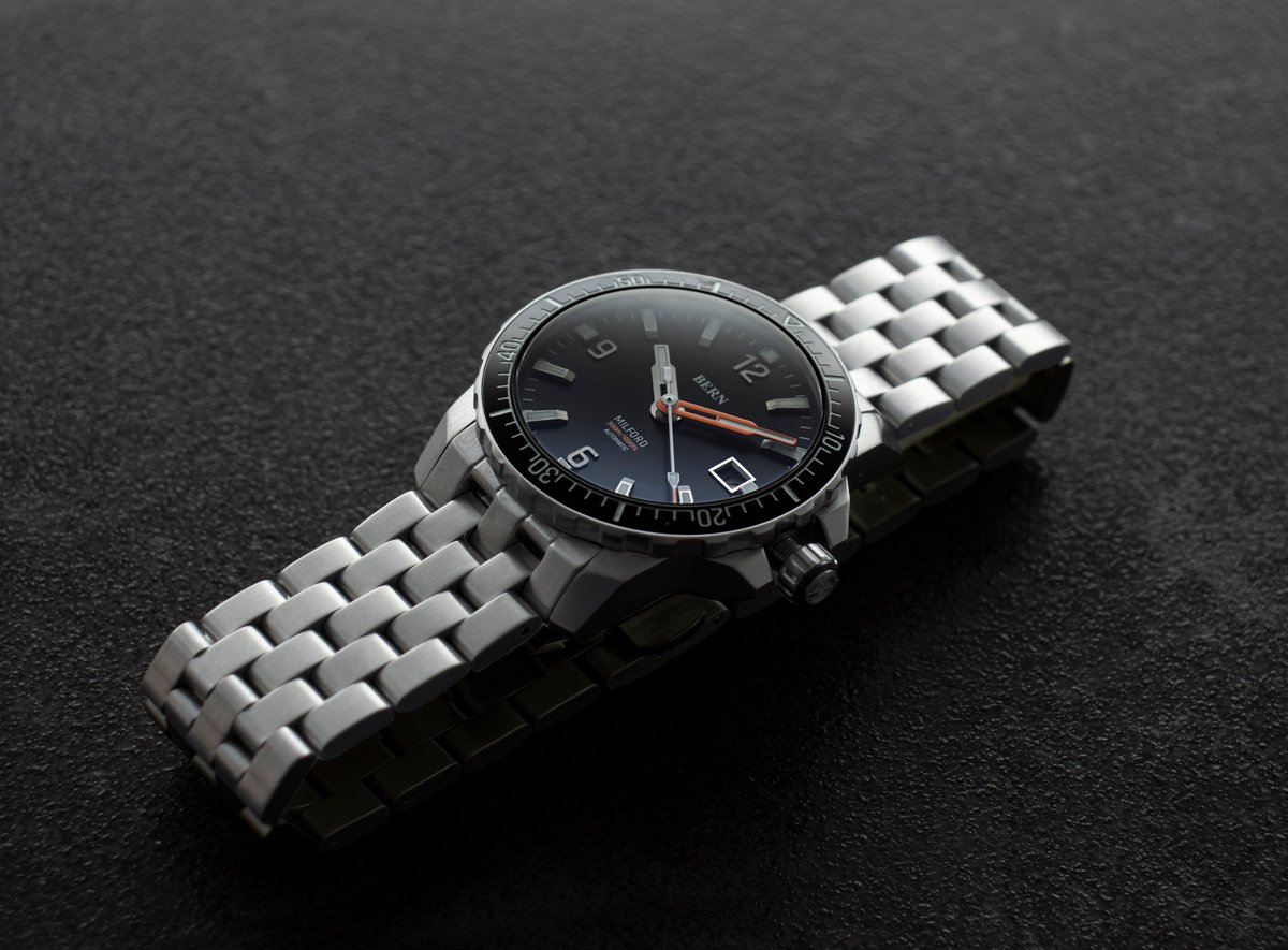bernwatchco's tweet photo. Stainless steel bracelet or a Black Leather strap - you choose the look that best suits the occasion! Signup at https://t.co/z2eOyGyVOU to receive a promo code for the 2-day Mega Sale Event starting on 29th Oct 2020. Lock in your colors &amp; pull the trigger when the sale goes live. https://t.co/3lnlcZxlef