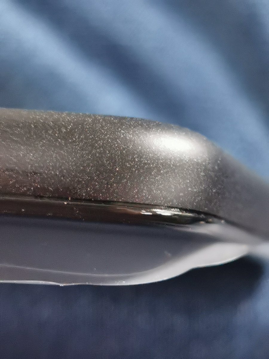 KyprisPacome's tweet image. Unboxing #Pixel5 😕 #screengate
Retour à l'expéditeur