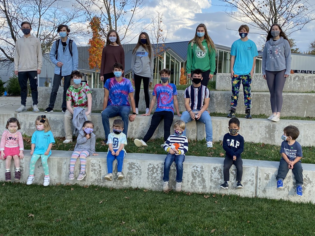 TonyJaccaci's tweet image. 6.02 x 10^23?

It’s #MoleDay2020 on @CountryDay campus today!

We celebrate Avagadro’s number (basic measuring unit in Chemistry) by bringing Upper School &amp;amp; Pre-primary Ss together to “talk” science! #ccdslearning #wearecountryday #chemistry #avagadrosnumber #science 🧬🔬🧫🧪