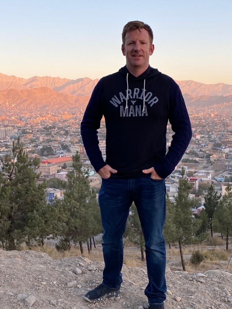 AndyRob06's tweet photo. An early morning hike in support of @IraqiChildren initative #RoadtoBaghdad. #AMSTeam #Kabul https://t.co/8Eq9jG845d