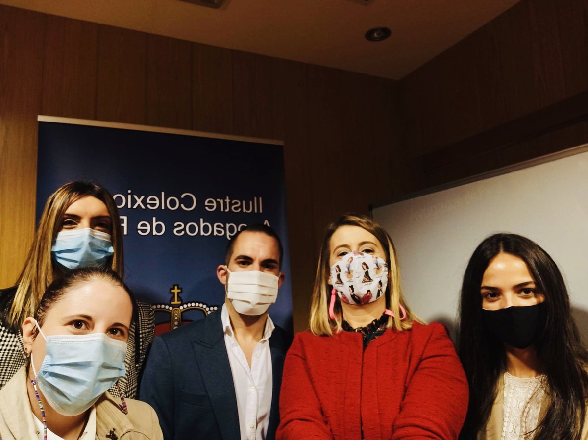 Hoy queremos presentaros a dos nuevas integrantes de la Junta Directiva de nuestra Agrupación.

Nueva Secretaria de AJA Ferrol: Doña Vanesa Picos Castro.

Nueva Vocal Segunda de AJA Ferrol: Doña Paula Fernández Barcia.

#AjaFerrol #Abogacía #Aja #ICAFerrol #Ferrol #Ceaj