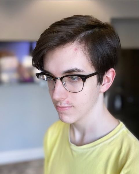 ABetterWayHair1's tweet photo. Remember her from a few weeks ago?! Well she back and she brought her sweet boyfriend! A fresh and clean look for the weekend! It’s amazing what a simple trim and edge up can do! #Fridayfeels #menshaircut #simpletrim #mensstyle #abetterwayattaras #euforahero https://t.co/0biPCYL2Rc