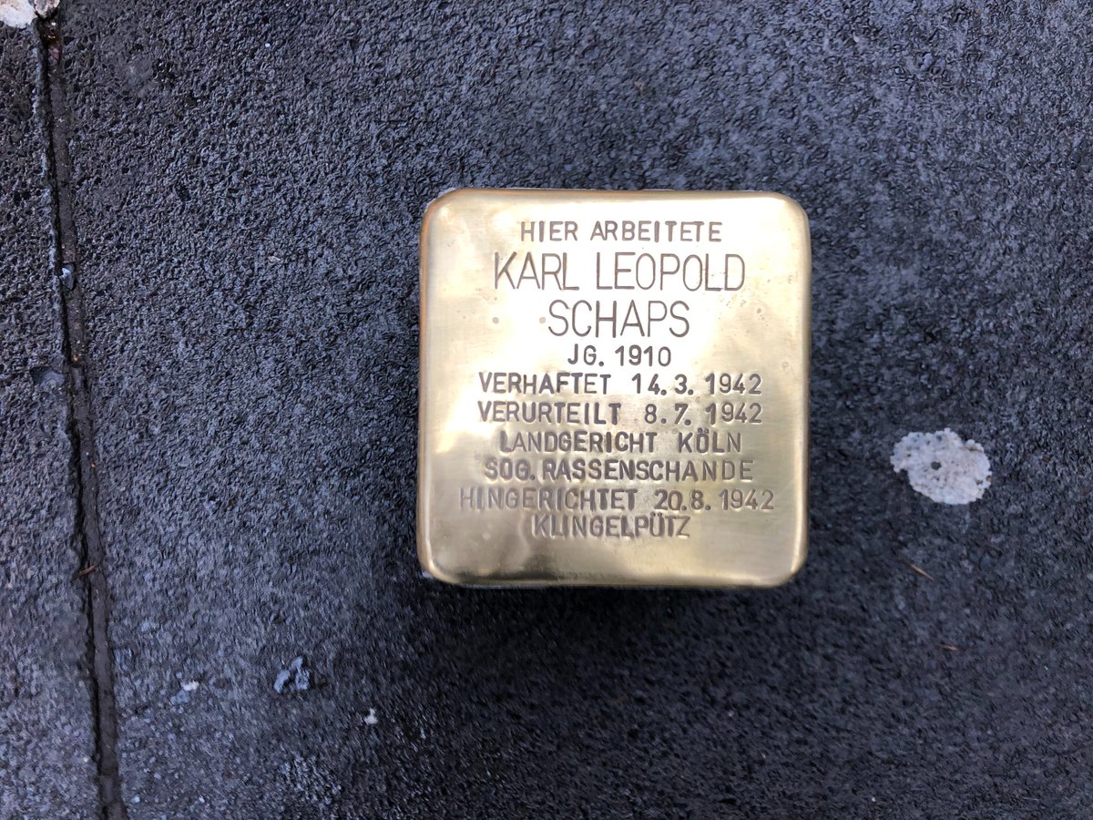 4/ Two lovely images of his Stolperstein on Hohenzollernring in Köln, installed by Gunter Demnig. There are now >75,000 of these, in more than 1000 municipalities around the world. //