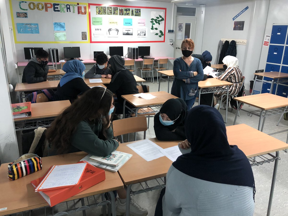 InstitutdelTer's tweet photo. ❓📃 Quins tipus de violència existeixen?

💡Això és el que han après i treballat avui els alumnes de 4t a la segona sessió del projecte “Recreem el món”, a partir de tota una sèrie de notícies de casos reals que s’han produït els últims anys.

#aturemlaviolènciadegènere✊🏼 https://t.co/A11sCQcPYF