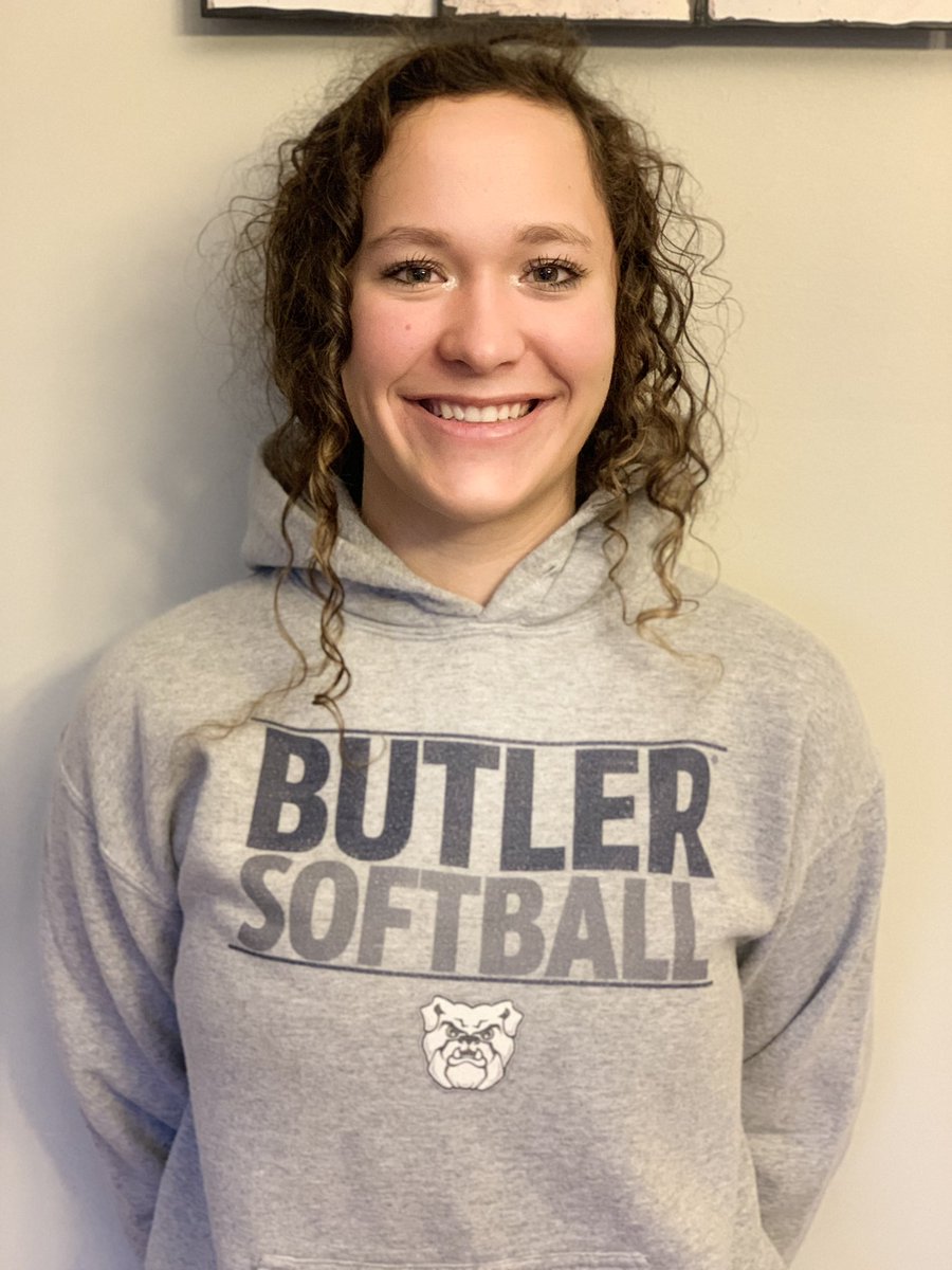morobertsonnn's tweet photo. I am beyond excited to announce that I have verbally committed to continue my academic and athletic career at Butler University! I cannot thank my parents, coaches, friends and teammates enough for helping me get to this point. Go dawgs!🤍💙 @ButlerSoftball @SilverHawkSball https://t.co/pTMGgH8Ia4