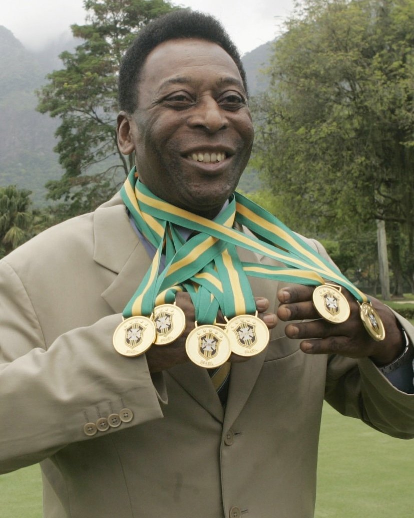 🥇🥇🥇🥇🥇🥇

#Pelé10x8 #Pelé80 

📸 Caio Leal/Afp/Gazeta Press