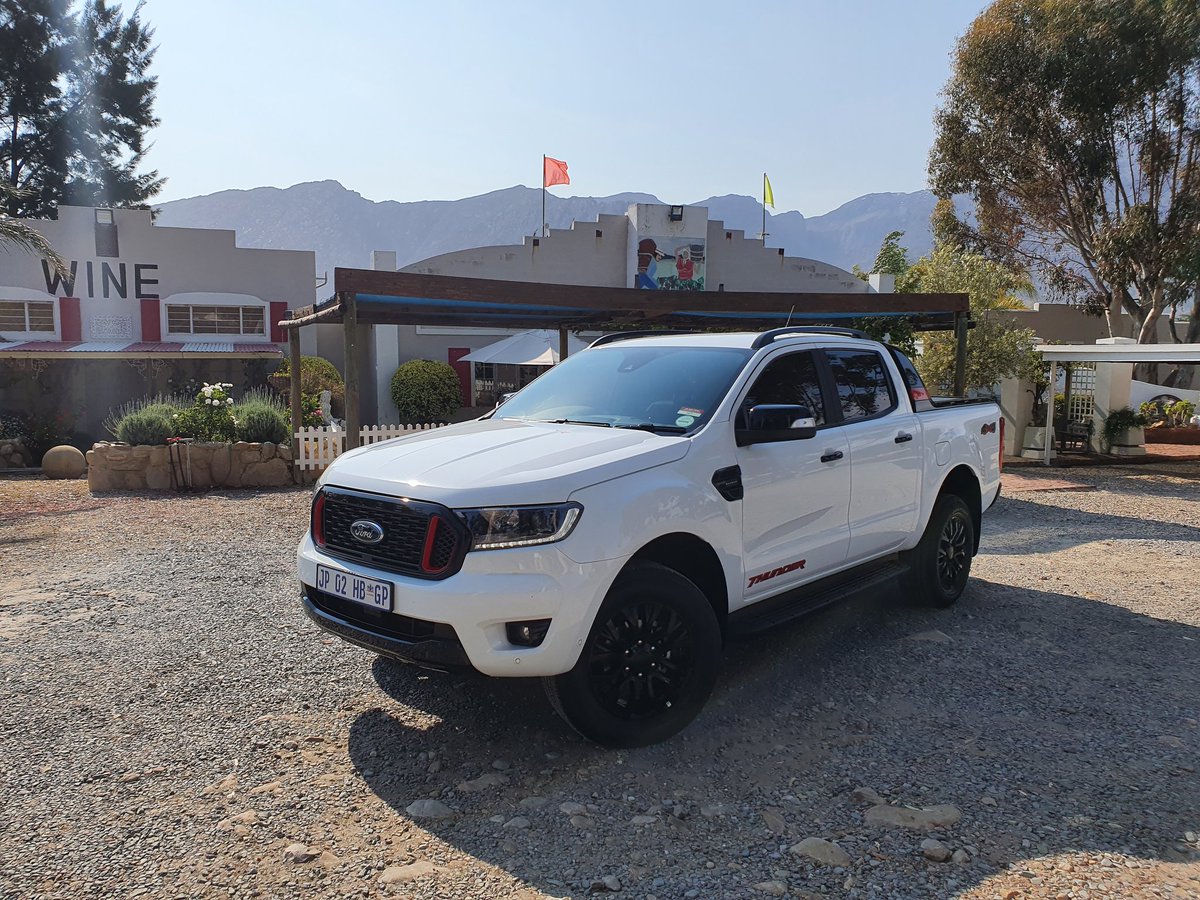 TheCapeTownGuy's tweet photo. Quick stop to stretch the legs. Been a great drive so far! #FordWeekend #RangerThunder @FordSouthAfrica https://t.co/FlWjJLIRQa