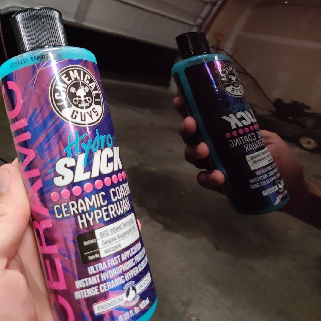 Chemical Guys on X: The Ultimate shine, reflection and protection of  ceramic with HydroSlick🔵. Have you tried Hydro Slick? Ride and shine  shared up by @black_cherry_z34 Late night detailing! #chemicalguys # hydroslick #370z #