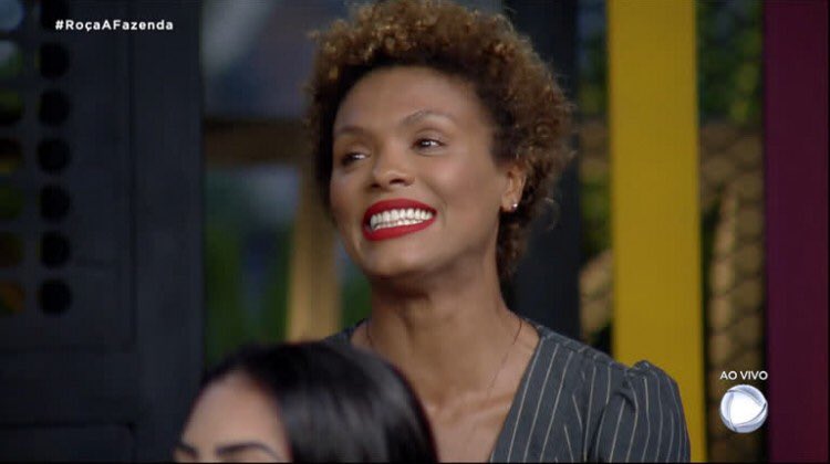 donatecia's tweet photo. Lidi vendo q sempre teve certa em relação a mc 18% vulgo mirella 
#AFazenda12
#EliminacaoAFazenda https://t.co/aUIcP8rtHq