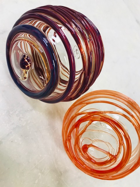 glassarqat's tweet image. 💫JEU CONCOURS💫

À gagner, une boule de noël avec cordon de couleur en verre soufflé ! 

Pour participer : RT + FOLLOW.

Le ou la gagnante pourra choisir la couleur entre violet, orange, jaune et\ou vert.

Résultat le 6 novembre.

Bonne chance ✨