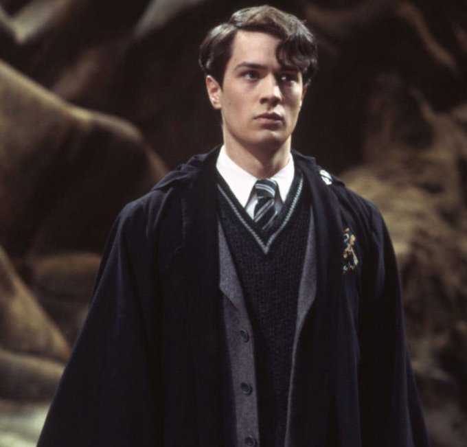 ハリーポッターと秘密の部屋に出て来る継承者は誰 条件やその理由も 花凛雑記