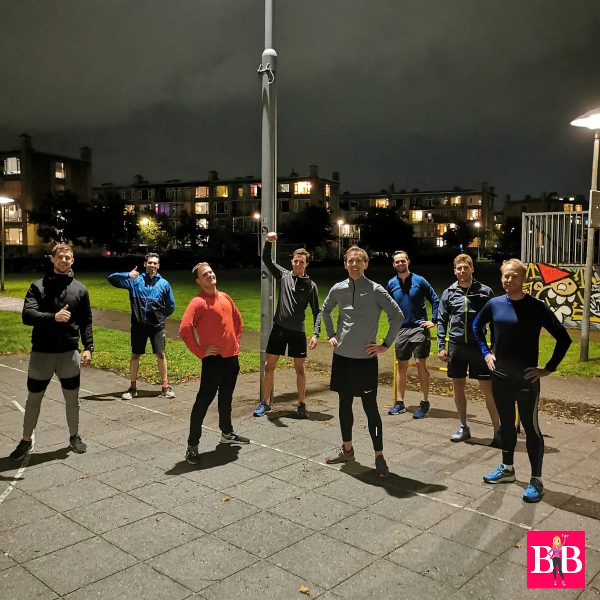 DoeMeeinUtrecht's tweet photo. #sporttip voor mannen van @BBeckysbootcamp: Een speciale #Mannen #Bootcamp, iedere woensdagavond om 20:00 op het #Tolsteegplantsoen! Doe jij mee? Meld je aan voor een #gratis #proefles! #Menonly #buitensporten #hoograven #bootcamputrecht #beckysbootcamp https://t.co/hfZNk1MqFw