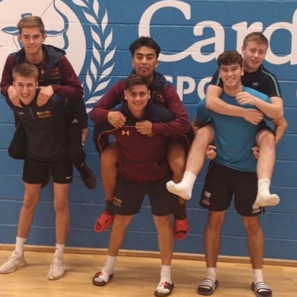 Hey guys! 

Welcome to our new twitter page, stay up to date with news from the club 🏸

<a href="/CMetSUSport/">Cardiff Met SU Sport</a>