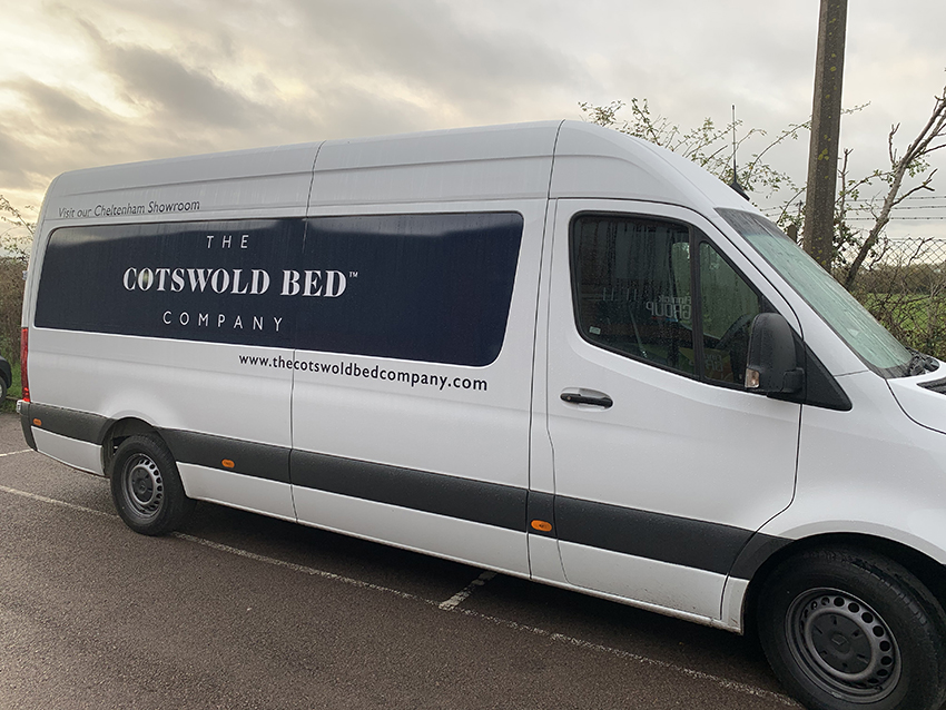 Another day at Typecraft HQ and another great looking van graphic installation rolls off the production line. Designed, printed and installed by us might make us a little biased but we think this looks fantastic! 🤩 Great working with thecotswoldbedcompany.com as usual.