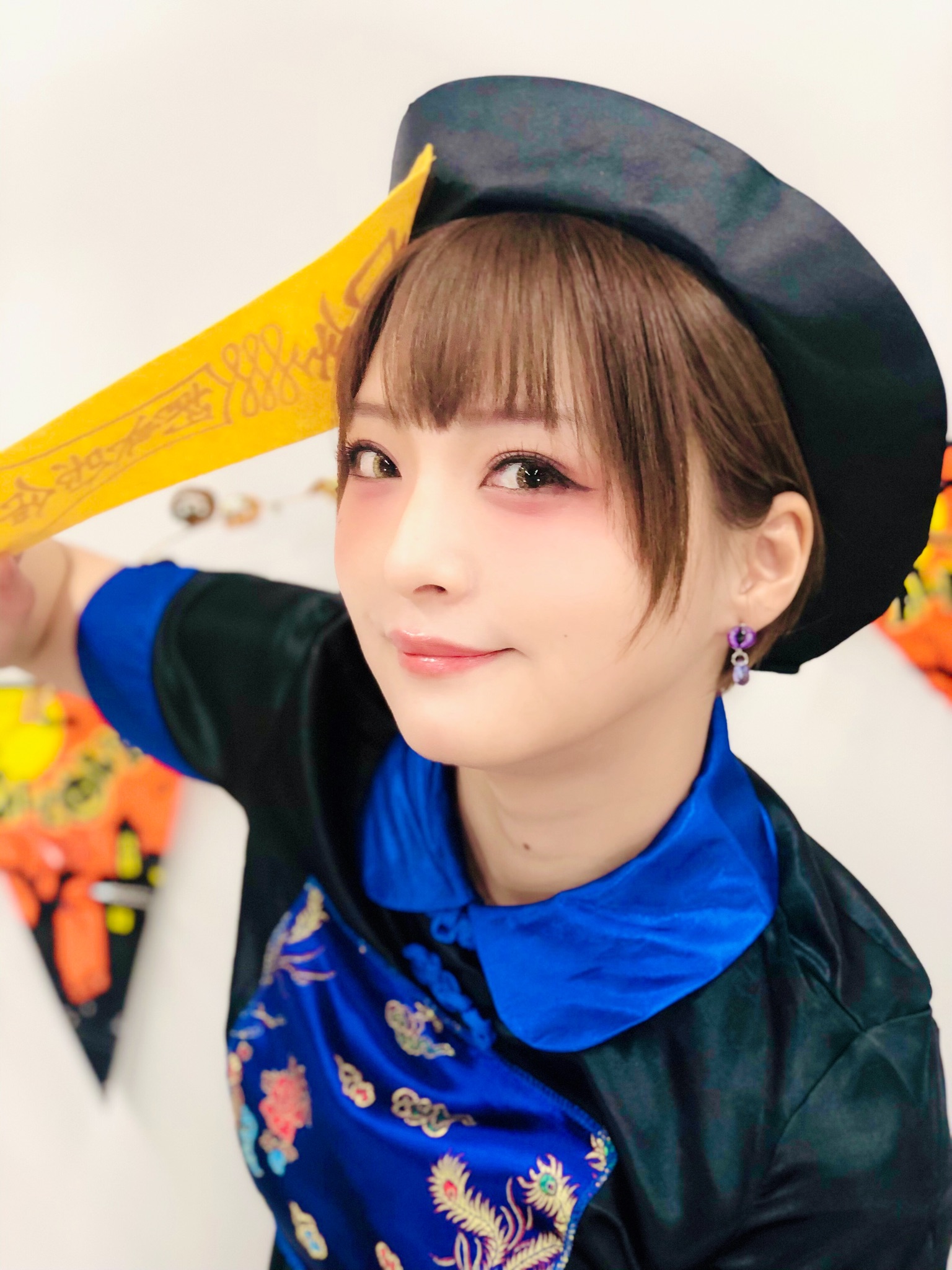 井澤詩織　ハロウィン  / X