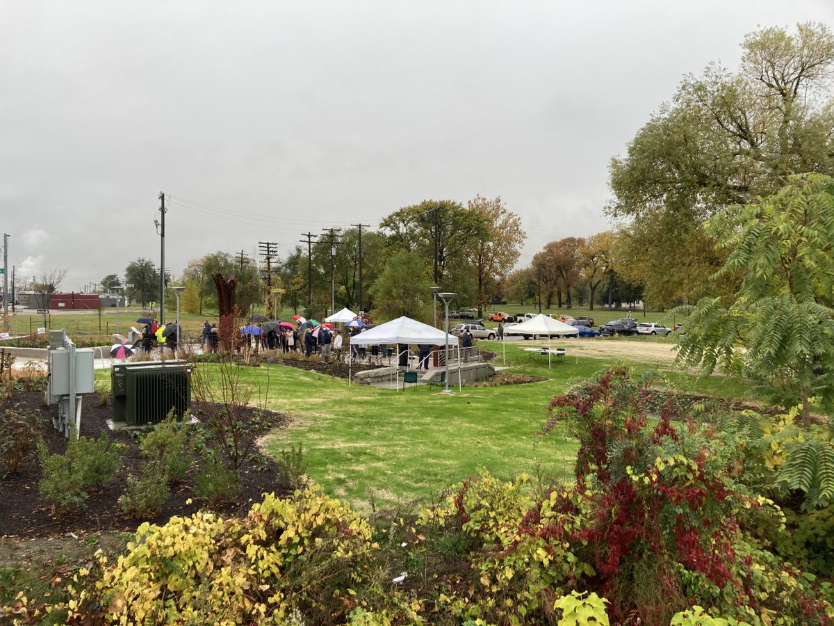 TandemGlobalOrg's tweet photo. WHC's Daniel Goldfarb helped celebrate the official unveiling of the Fort Street Bridge Park on the #RiverRouge in SE #Michigan. #WHCmember @MarathonPetroCo helped support the development of the park, which is adjacent to #WHCcertified Marathon Gardens. #ConservationCertification https://t.co/2O4JsIX6VV