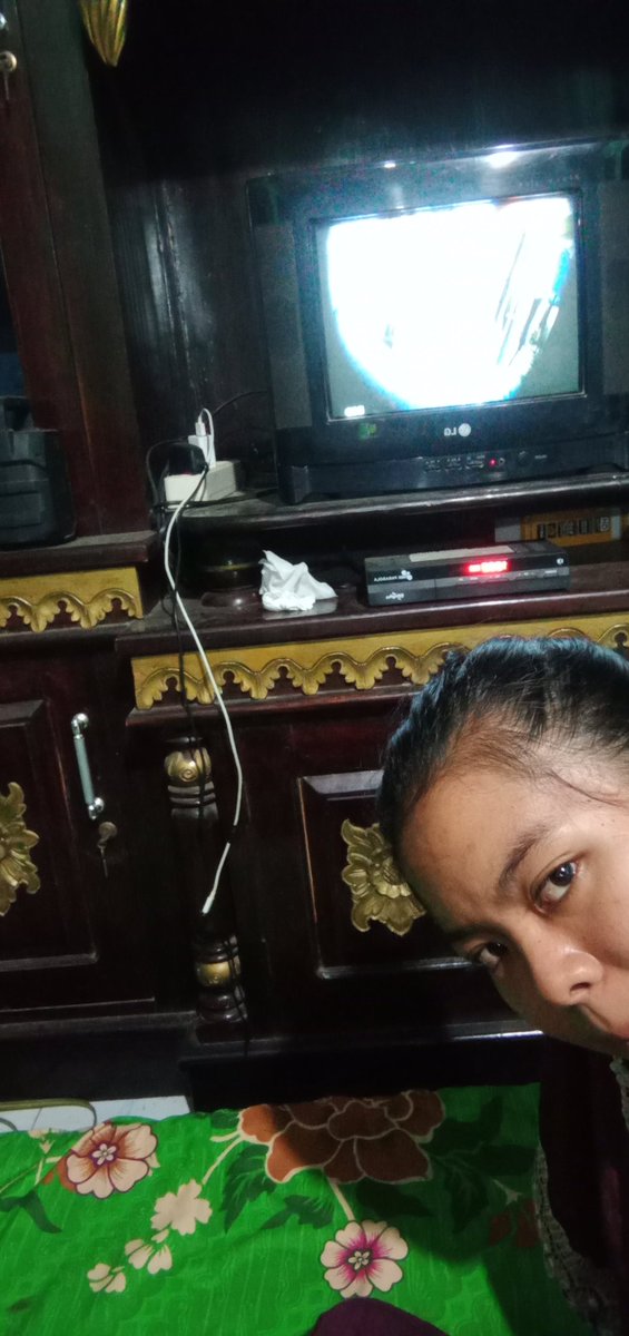 ArinBwi's tweet photo. Sy lebih milih jomblo bosqu

#indonesiagiveaway40
@TRANS7 https://t.co/UKy61a6lbL