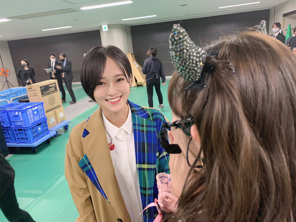 cobyofficial9's tweet photo. Milky: Sayaka-chan’s eyes are so strong &amp; charismatic I couldn’t even look at her and ran away
Sayaka-chan’s eyes: https://t.co/kG6zTUIfpr
