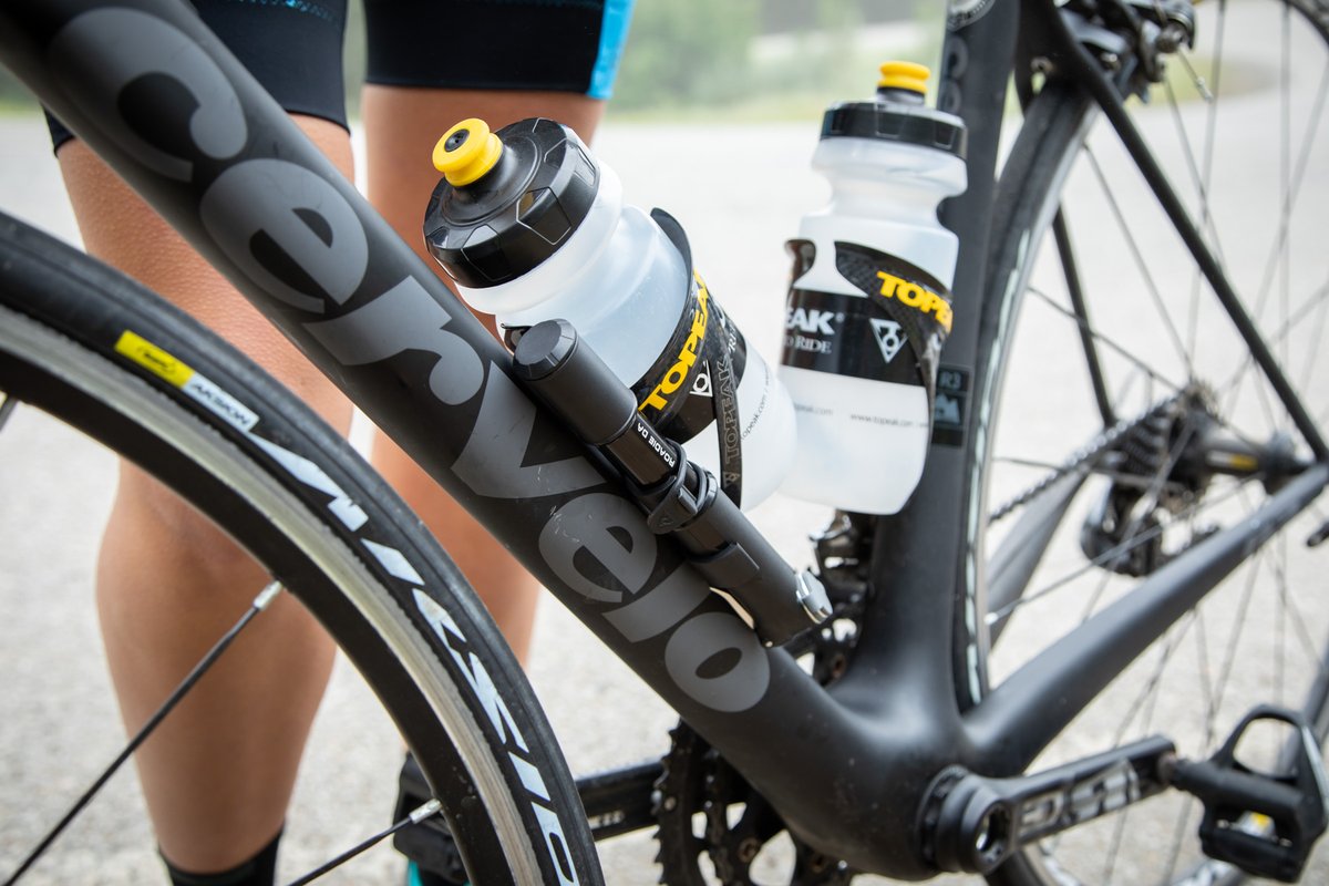 Topeak_Intl's tweet photo. 💨 The Roadie DA easily fits in your jersey pocket or on your bike. The dual action inflates with the push and pull of each stroke saving you time and effort to get back on the road. #PrepareToRide #BuiltForEfficiency #Topeak
https://t.co/ruh7kV3bmV https://t.co/iOdSoizDHj