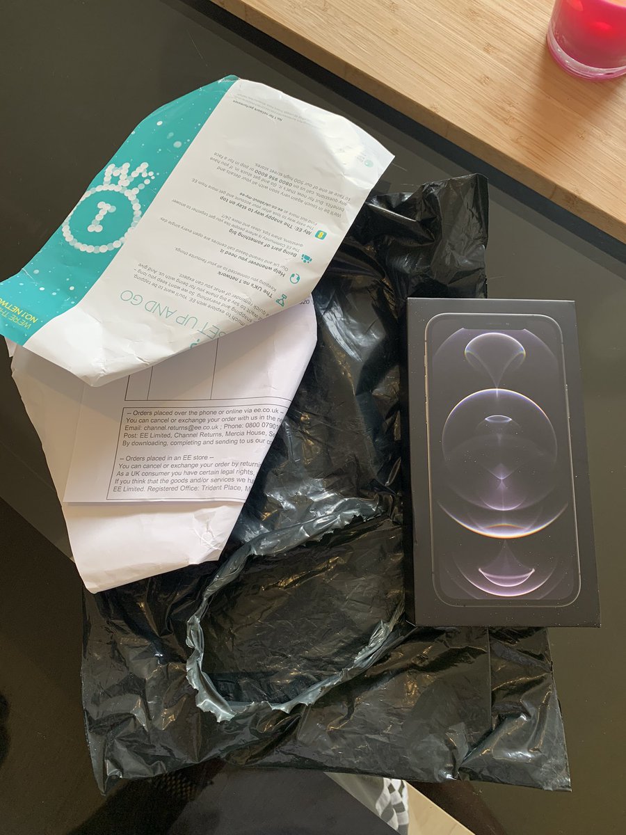 JoshReeve_'s tweet photo. @EE Disappointed today to receive my iPhone 12 on launch day, in nothing more than a plastic bag for protection, and the documents scrunched up. Can’t imagine how its been thrown around in the courier van. These things cost £1000 guys, c’mon! #ee #iPhone12Pro #iphone12 https://t.co/1Tfq1j00fi