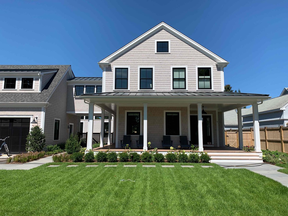 HinghamLumber's tweet photo. We just love the renovations on this Scituate home! Hats off to Fitzsimmon's Construction! @TheMarvinBrand #Maibec #KleerPVC #UpstateDoors https://t.co/QwFRN2dw74