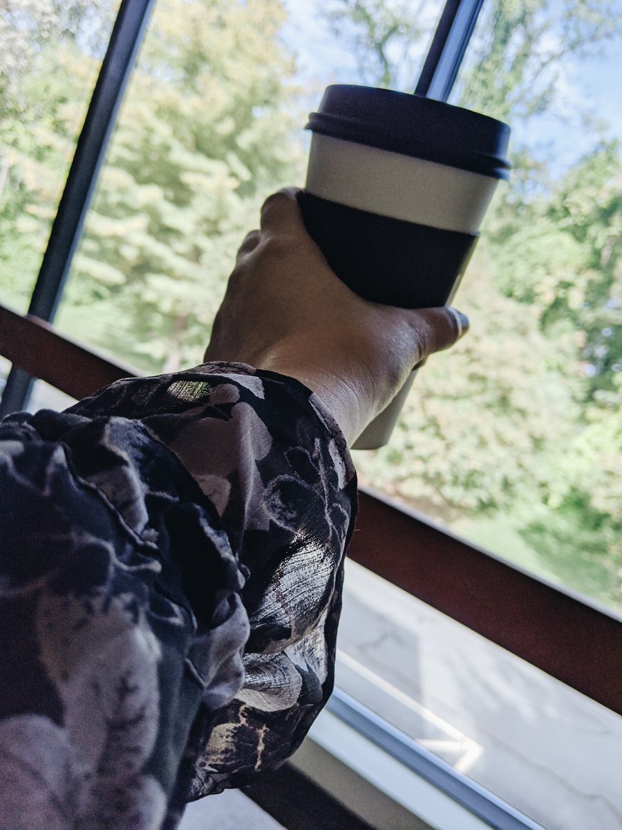 regankdurkin's tweet photo. Cheers to Friday brought to you by my favorite lavender latte inspired by the one and only @elianabarnard https://t.co/M6ZlPJ6EWv