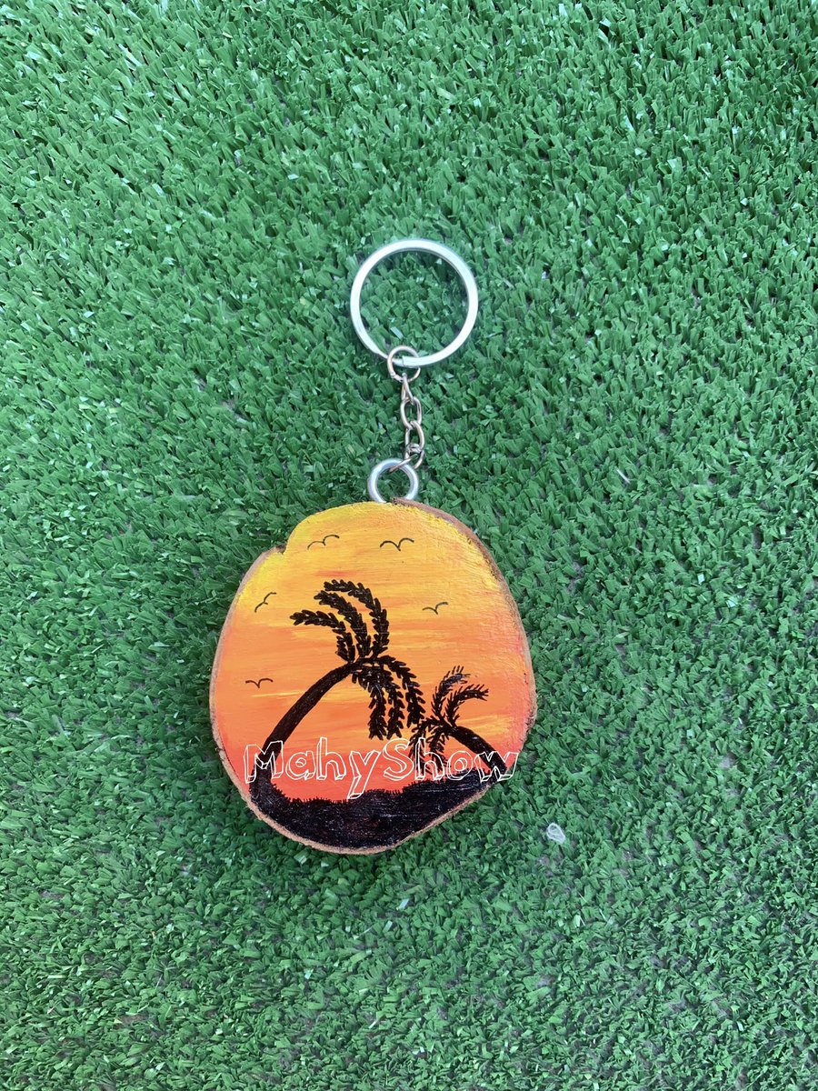 MahyShow's tweet photo. #handmade #Painting #keychain #madewithlove #wood #nature #naturelover #forsale #ebay #fineart #mahyshow https://t.co/uQQ1KBDsjT