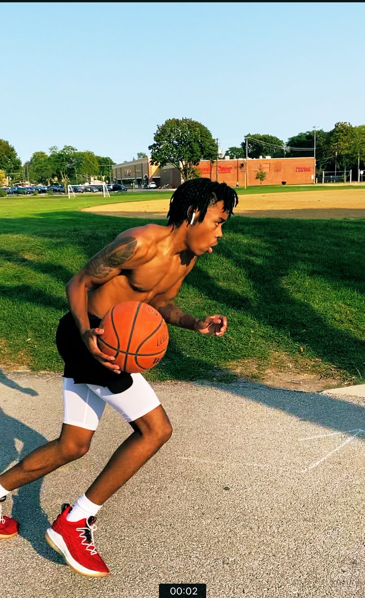 KijuanWalker's tweet photo. I will work and strive until I have nothing left 🤐 https://t.co/M8XKz6xOrn
