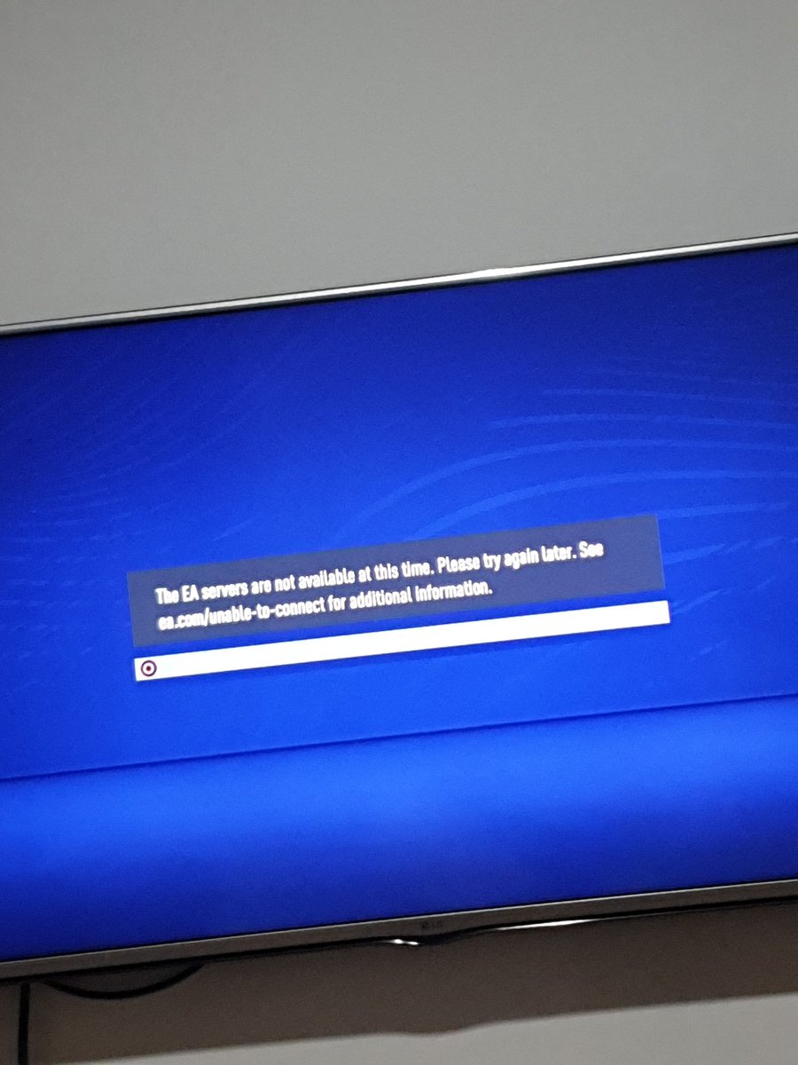 fadhilahdarma's tweet photo. @EASPORTSFIFA Whats wrong your server??? https://t.co/lYO9B0QYu5
