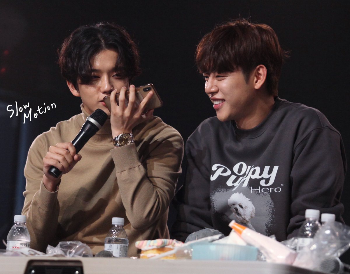 201023 SCARECROW 팬미팅

용국이의 목소리가 듣기 정말 오랜만이다ㅠ ❤️

 <a href="/BAP_Youngjae/">BAP_Youngjae</a> <a href="/official_JDH93/">JUNGDAEHYUN</a>