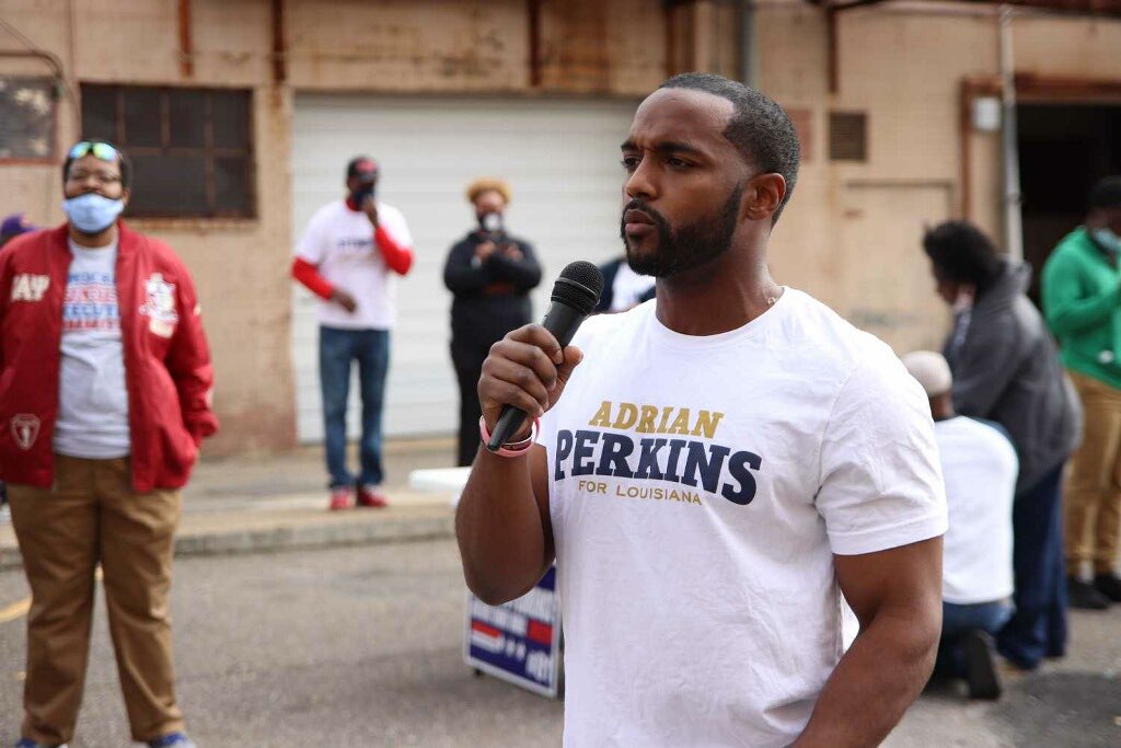 🎂Adrian turns 35 today! 

🥳 Can you chip in to wish him a happy birthday and help us #FlipTheSenateBlue

➡️secure.actblue.com/donate/perkins…

How it started:         How it’s going: