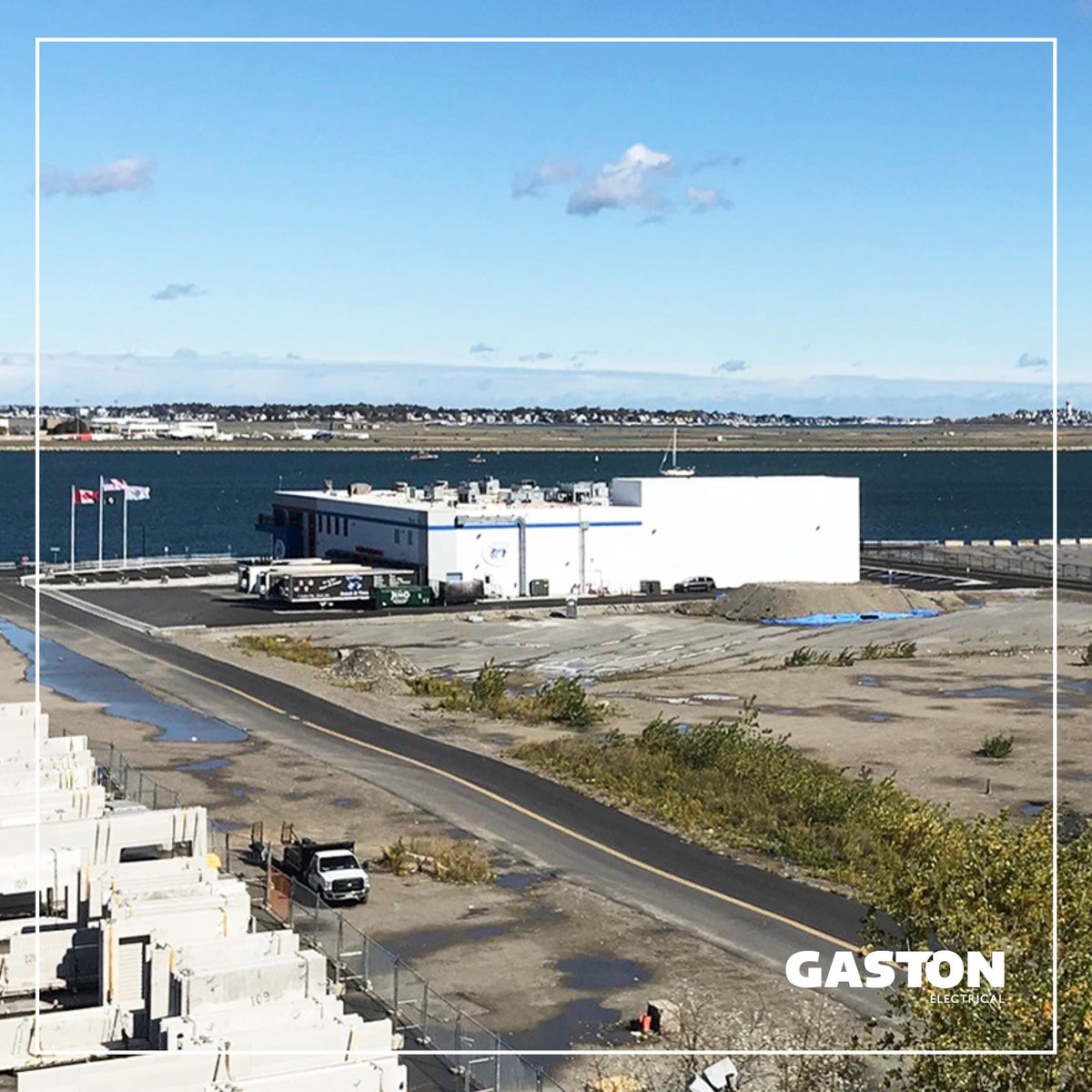 GastonElec's tweet photo. #FeaturedProjectFriday - Cool #aerial shot of our recently-completed Boston Sword & Tuna HQ project w/@CommodoreBldrs - a 50K SF office, processing, and #distribution facility in #Boston's #Seaport. @BSTseafood @IBEW103 @Massport #BSTseafood #SouthBoston #Seafood #Lobster #Fresh https://t.co/aUptHcwci4