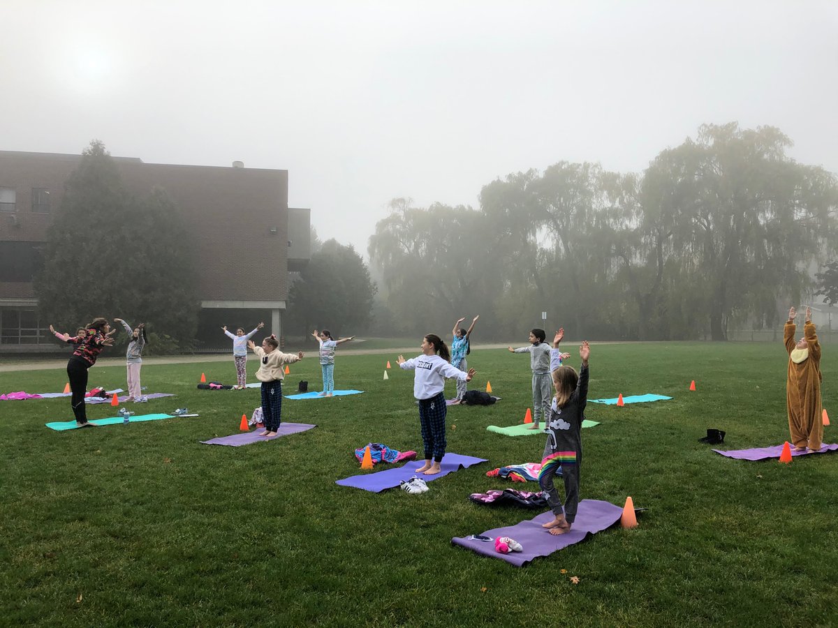 MrWatsonHNMCS's tweet photo. A beautiful morning for some yoga in our @HNMCS Middle School Phys Ed classes. Huge thank you to Kelly Enright for taking the classes today! https://t.co/u74N93YBtT