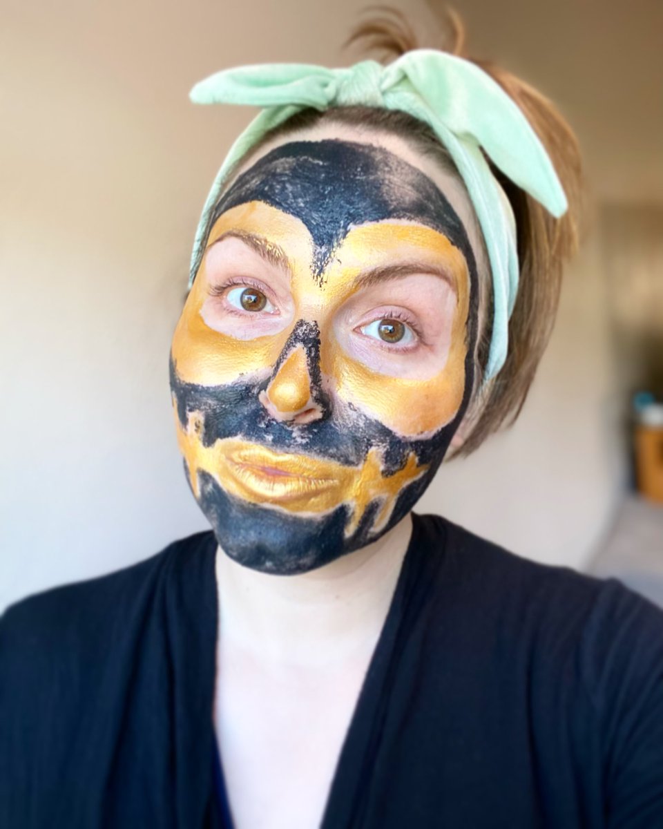 Brittne4Liberty's tweet photo. If you didn’t watch the #Debates2020 last night, what did you do? I scared my son with face mask. 
I refuse to watch the #fakedebates controlled by the duopoly. Besides, I already know who I’m voting for. 🗳 
#VoteGold #JoJorgensen2020 #JorgensenCohen #ILoveGold #Liberty #Freedom https://t.co/Dc8koYkDFS