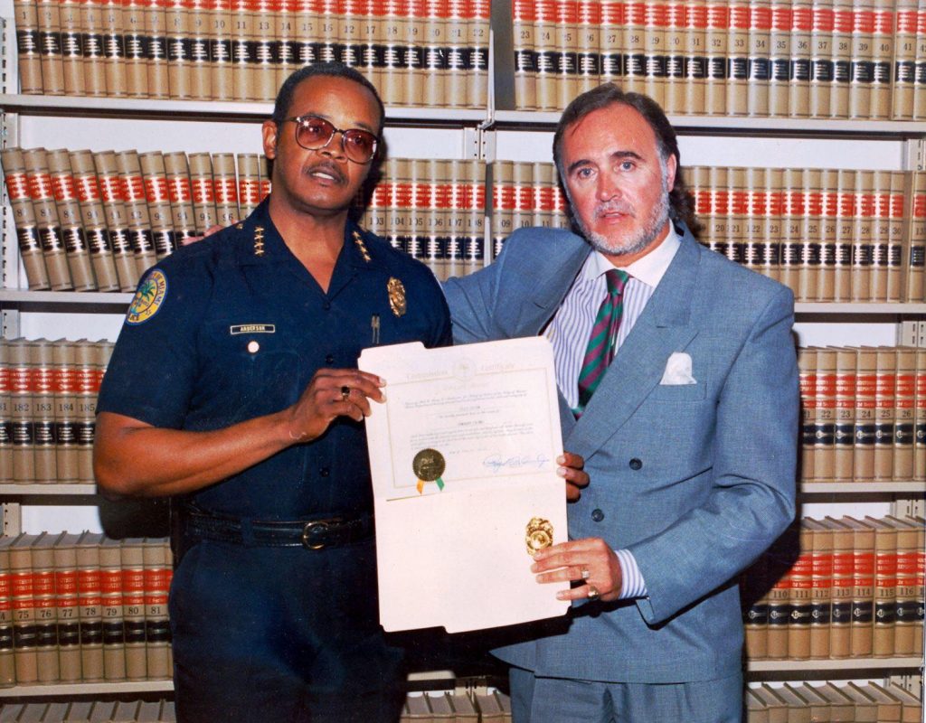 BillySutty's tweet photo. I had the honour of serving with the greatest police department in the world during the Scarface era and survived!
Pictured is Sutty being awarded Honorary Colonel of Miami Police by great friend Chief Perry Anderson Junior 😱👏
#miamipolice #billysutton #honararycolonel https://t.co/qqtj2Kwxvn