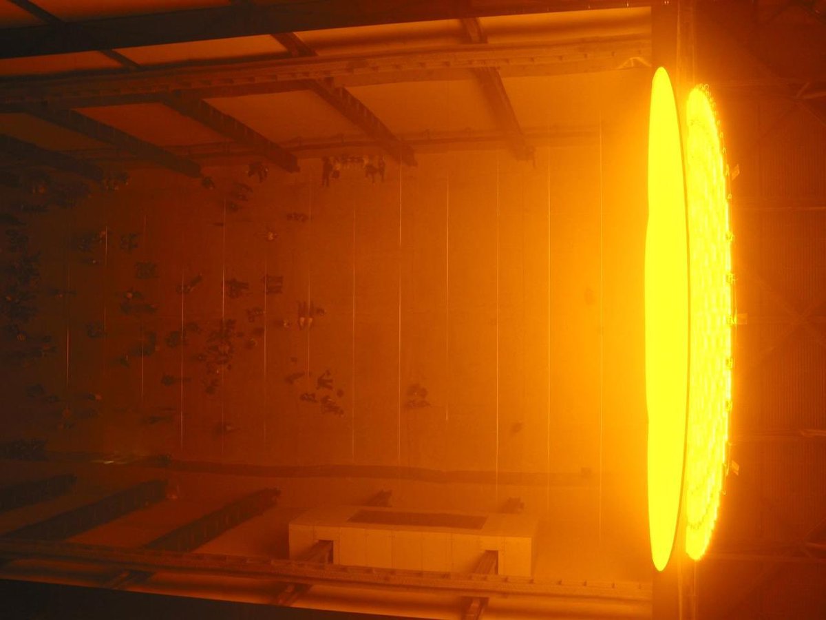 mymind's tweet photo. Into your mind.

(The weather project by Olafur Eliasson — Tate Modern, London 2003) https://t.co/AwnpOWyNu9