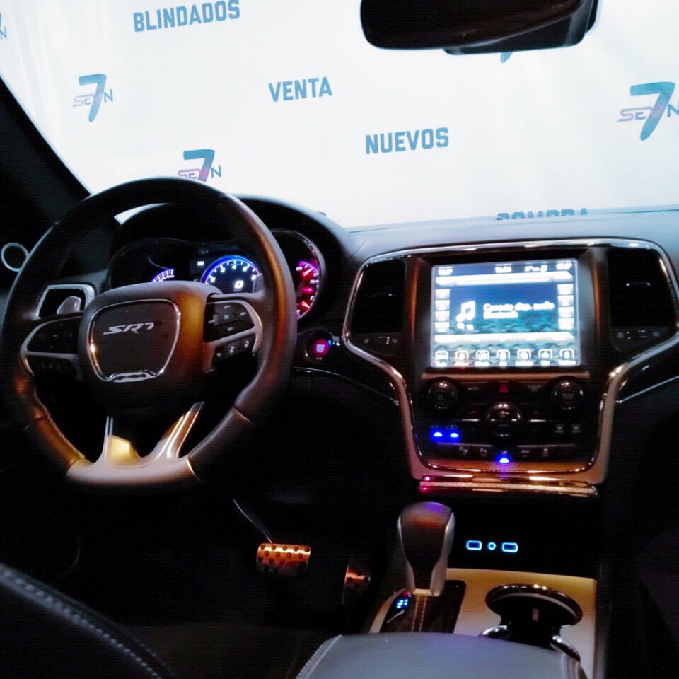 SevnSecurity's tweet photo. Ofrecemos protección y seguridad automotriz para la famila, empresas, trabajo en campo y ejecutivos🔒
Conoce nuestra 🚙Jeep Grand Cherokee SRT 2018
☑️Nivel de blindaje: III
☑️Color: Granito
📱Contáctanos: 55 2909 2056
📩Correo: contacto@sevn.mx
#SecurityVehicles 🛡#SEVN 7️⃣ #CDMX https://t.co/HwsYLIoGwy