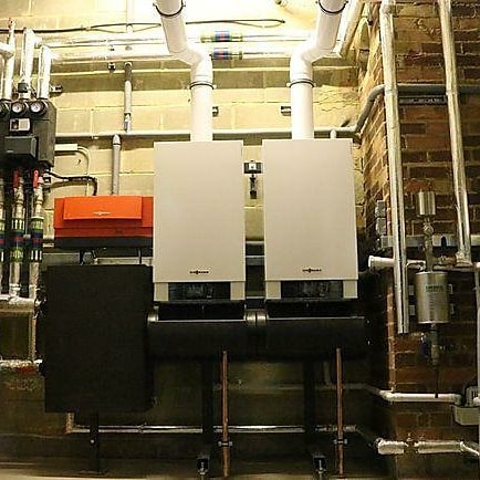 lhsplumbing's tweet photo. Full heating and plant room replacement.

The 2 boilers were condemned and the heating was on a 50 year old one pipe system which never got hot enough to satisfy the office buildings requirements.

We was asked to replace. Our choice on this project was viessmann using divic https://t.co/UP5k3gAsmn