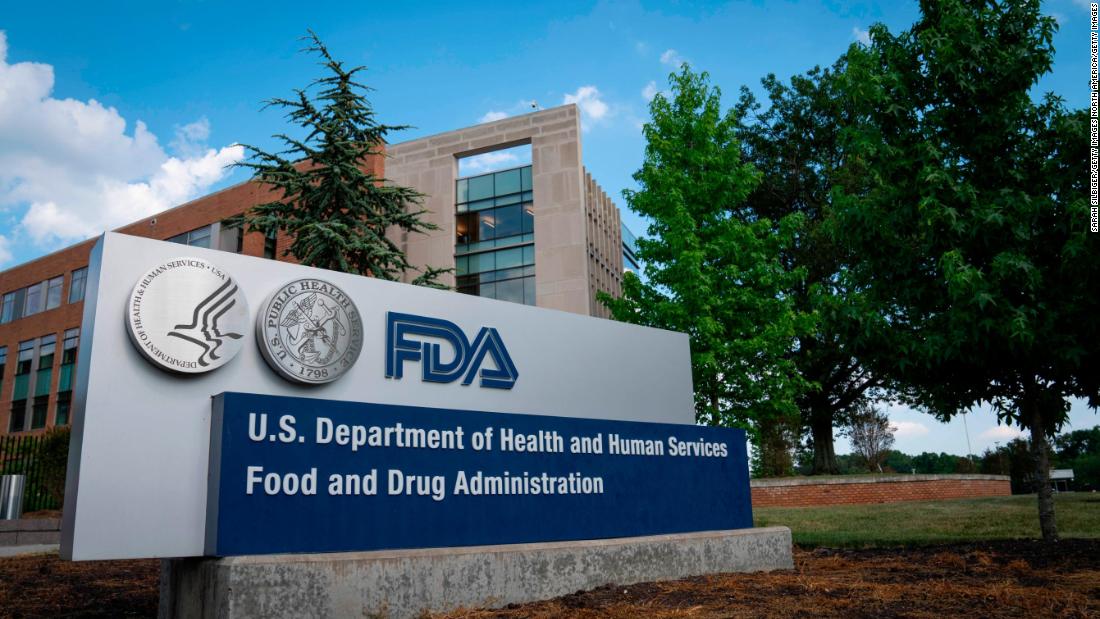 Me and  @asiddons watched yesterday's nine hour FDA advisory committee meeting so you don't have to. Because these are important for transparency and public trust, here are some moments that stood out —>