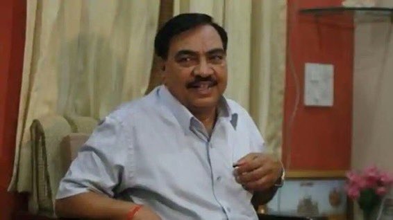 imtiaz_jaleel's tweet photo. Many people will think many reasons for Eknath Khadse’s sour relations with BJP. But what brought him in bad books of party was when he as maharashtra minority minister had said on floor of House that Antilla,Mukesh Ambani’s bungalow was built on Wakf land.That was his end.! https://t.co/SxXDhFmxK8